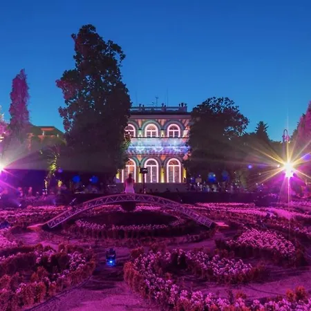 Dom wakacyjny Loft With Rooftop Garden Terrace By The