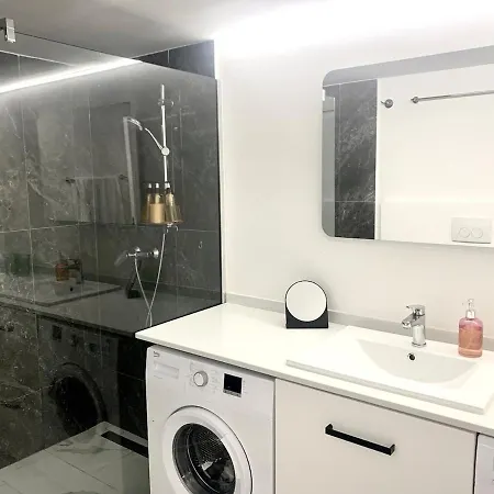 Loft With Rooftop Garden Terrace By The Dom wakacyjny Opatija