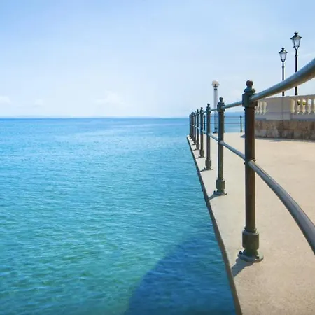 Loft With Rooftop Garden Terrace By The *