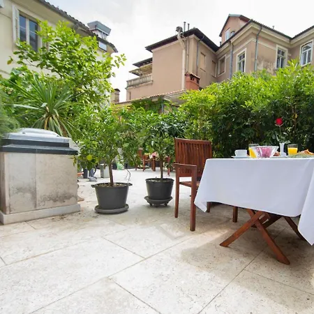 Loft With Rooftop Garden Terrace By The Dom wakacyjny Opatija