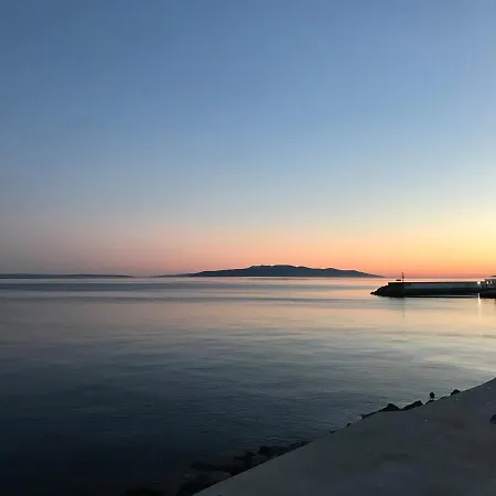 Dom wakacyjny Loft With Rooftop Garden Terrace By The