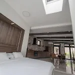 Loft With Rooftop Garden Terrace By The *